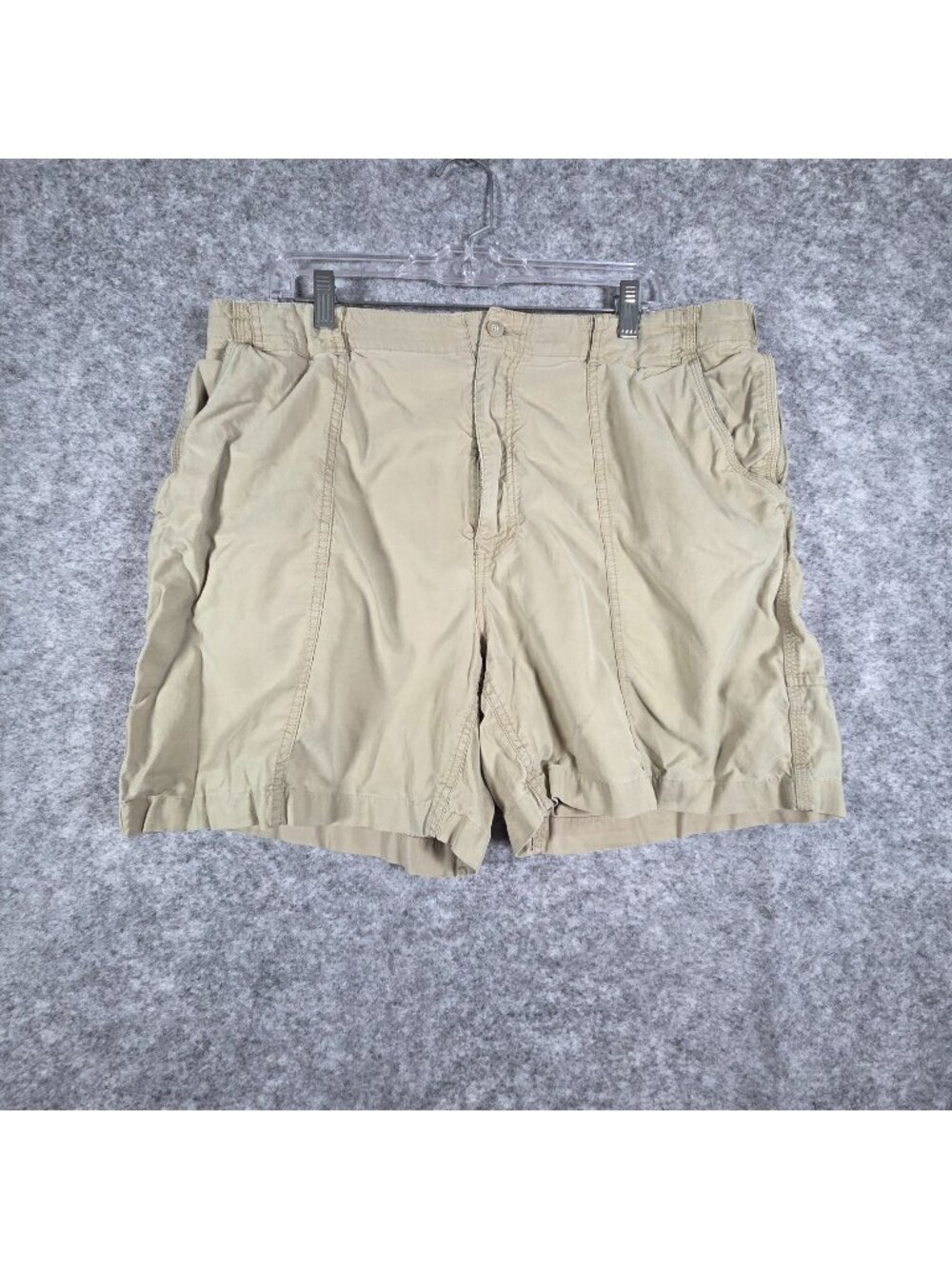 Tommy Bahama Men's Casual Shorts Flat Front Tan Size 38 Preppy Classic